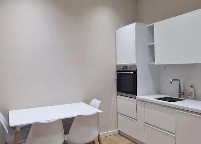 Lilo's Place 1 טיראנה